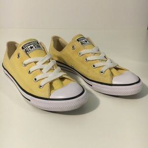 Converse Light Yellow Low Rise Sneaker